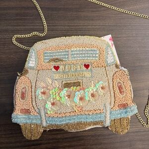 VIRAL Beaded Bridal Bag w/ gold chain & “Just Married”  Handcrafted in India NWT